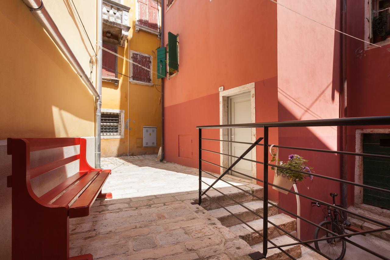 Apartments And Rooms Hey Rovinj Exteriör bild